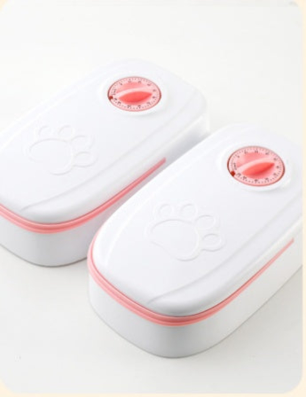 Automatic pet feeder and water dispenser for cats and dogs