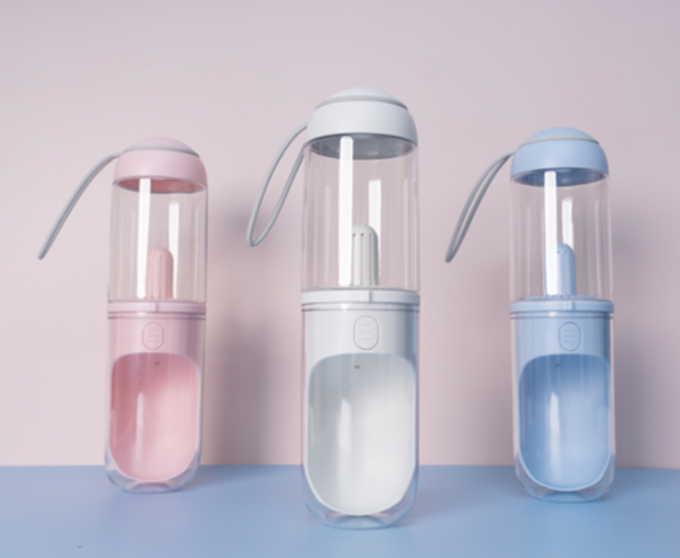 Portable outdoor pet water bottle for dogs and cats