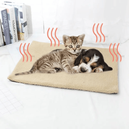 Self-warming fleece pet mat for cats and dogs